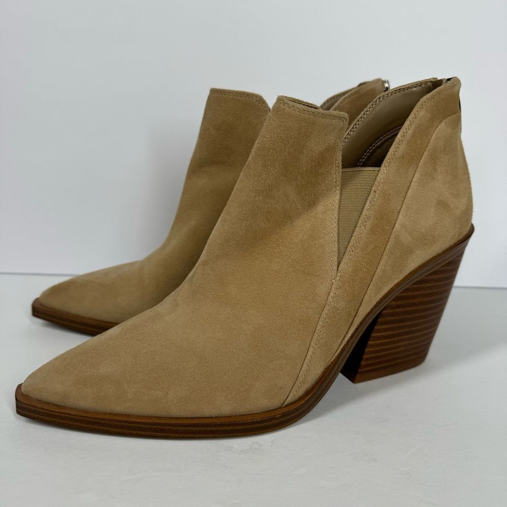 Vince Camuto Women's Gradina Stacked Chunky Heel Bootie Tan Ankle Boots Size 8
